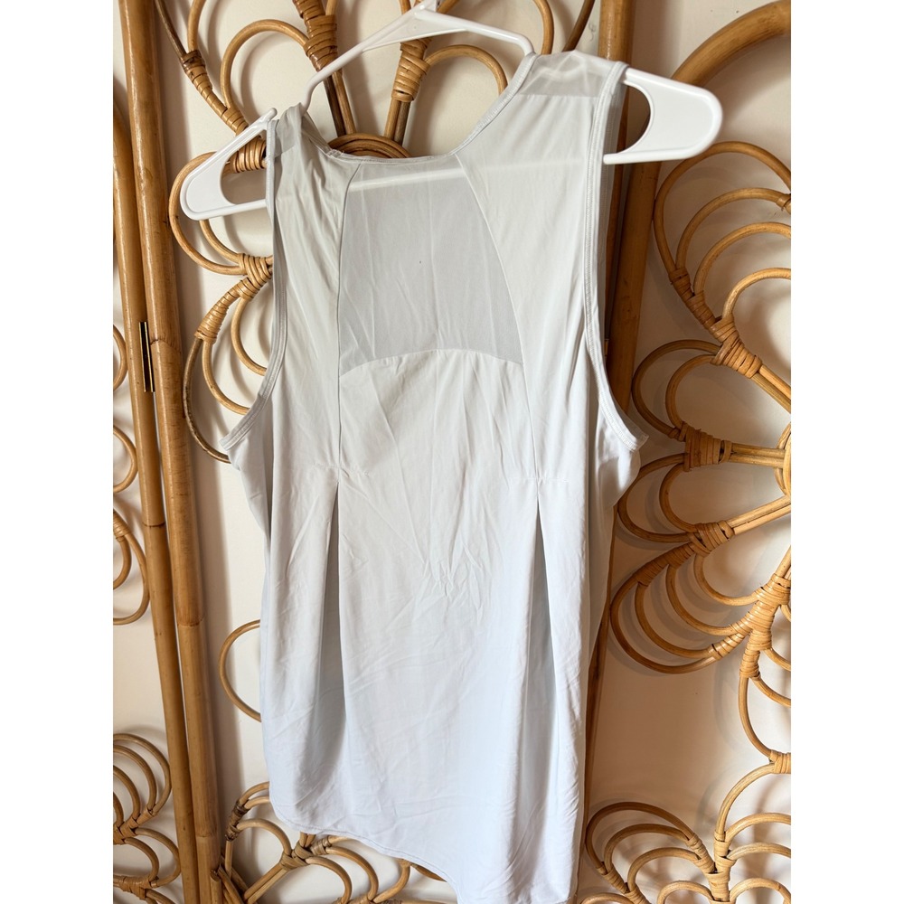 Lululemon Womens White Mesh Back Pleated Laser Cut Perforated Athletic Tank Top